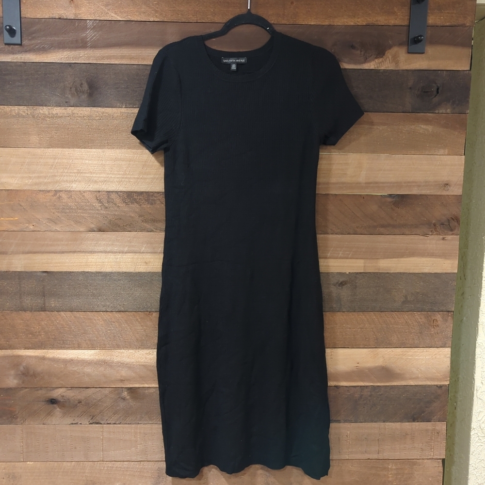 Saks Fifth Avenue Black Shortsleeve Sweater Dress Midi - Women's Size M